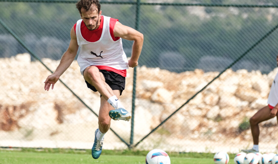 Samim SELÇUK/ Hatay, – SÜPER Lig ekiplerinden Hatayspor, Alanyaspor maçının
