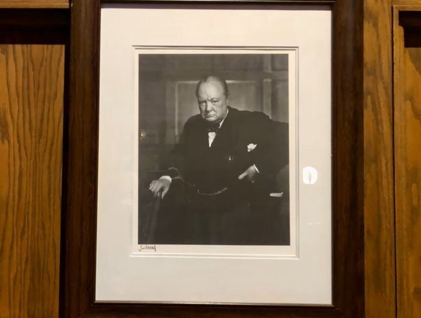 Şara Zehra ÖZBEY , – ESKİ İngiltere Başbakanı Winston Churchill’in