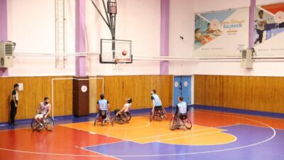 Türkiye Basketbol Federasyonu Tekerlekli Sandalye Basketbol Süper Liginde mücadele eden