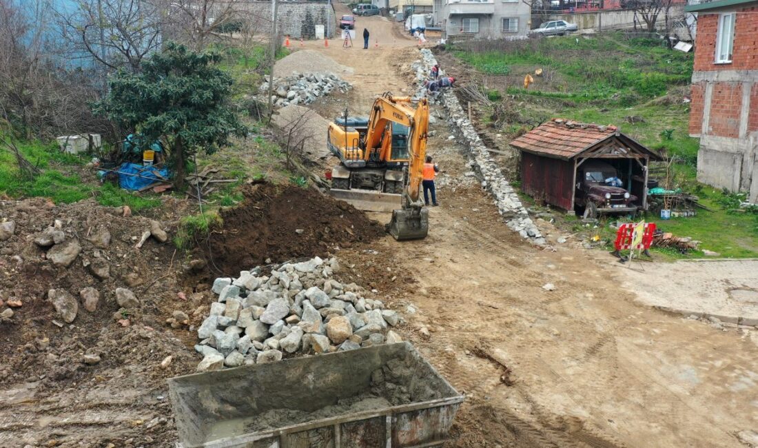 Yolları koruma altına almak için sanat yapılarıyla güçlendiren Ordu Büyükşehir