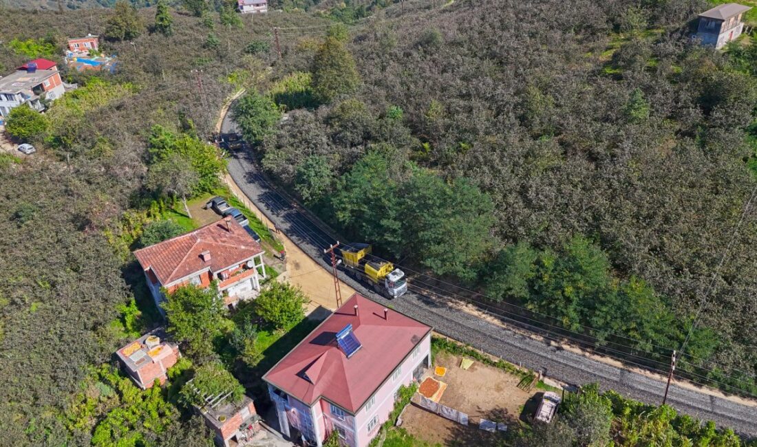 Ordu Büyükşehir Belediyesi Çamaş ilçesi Çavuşbaşı Mahallesi’nde bulunan bağlantı yolunu